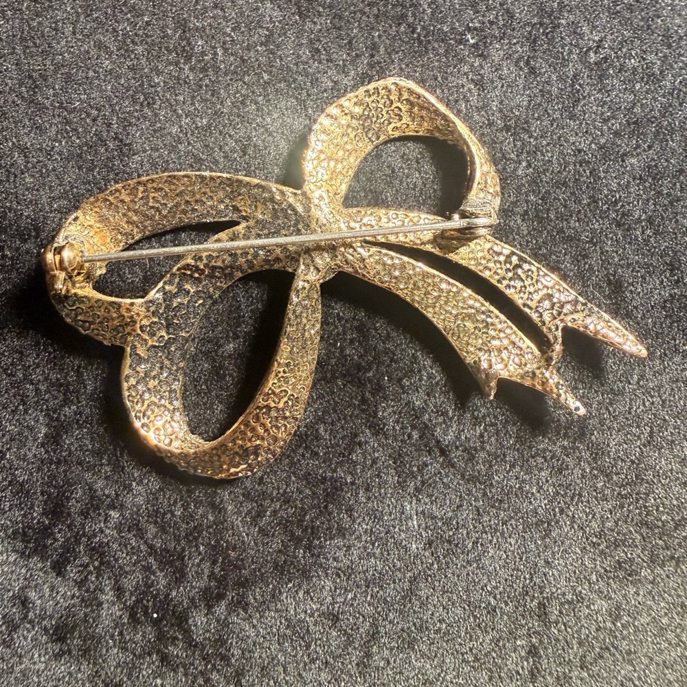 Vintage Style Bronze Tone Rhinestone Bow Brooch Pink Green Statement Pin - Picture 2 of 2